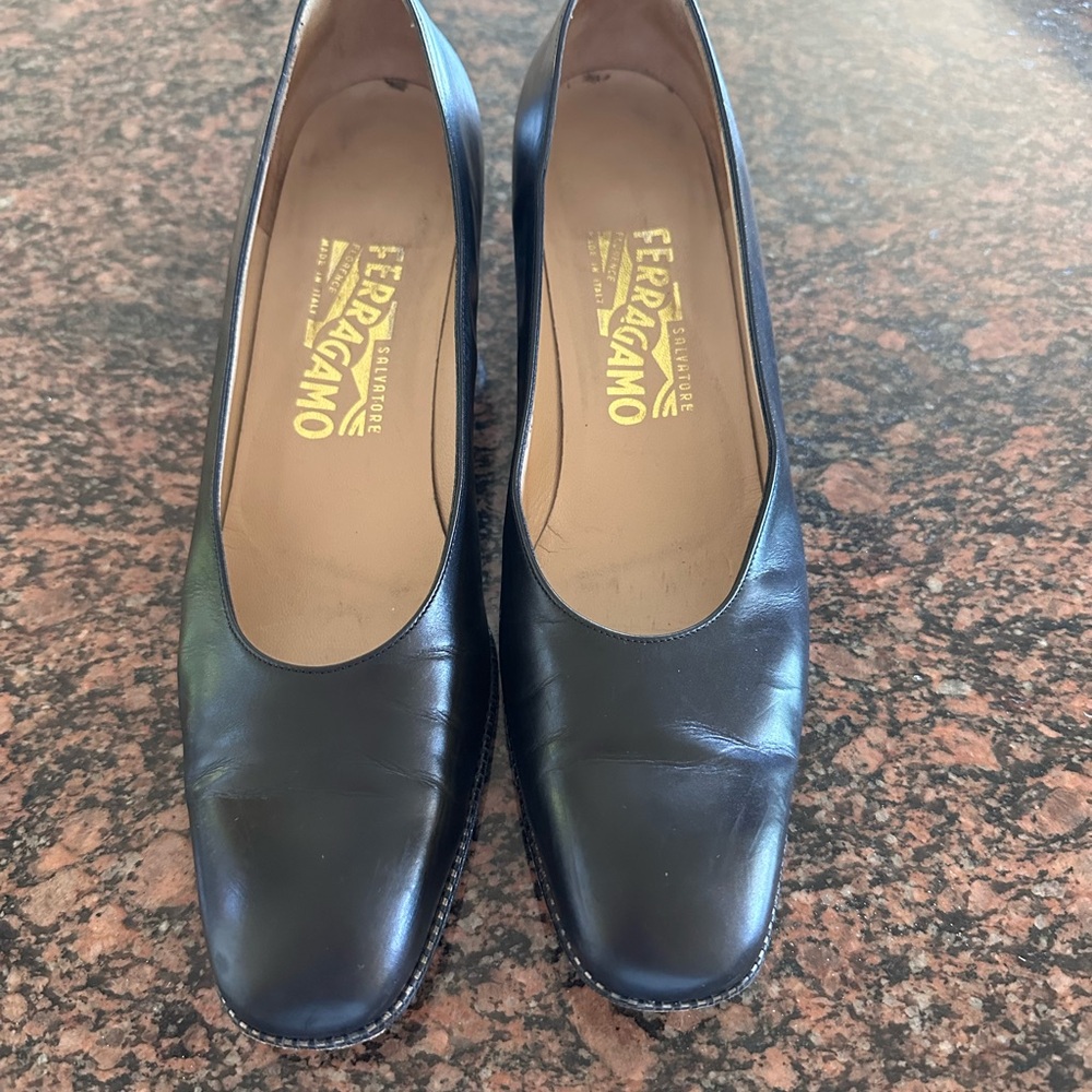 Salvatore Ferragamo Leather Heels Black 8 1/2 AA